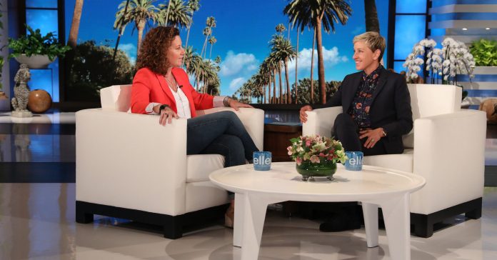 Shelly-Fitzgerald-y-Ellen-DeGeneres-diario el diverso.jpg